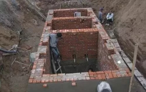 回農(nóng)村建房，化糞池應(yīng)該怎么建？做化糞池需要