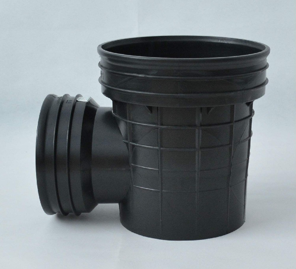 鋼帶增強(qiáng)聚乙烯波紋管如何與塑料的檢查井連接？