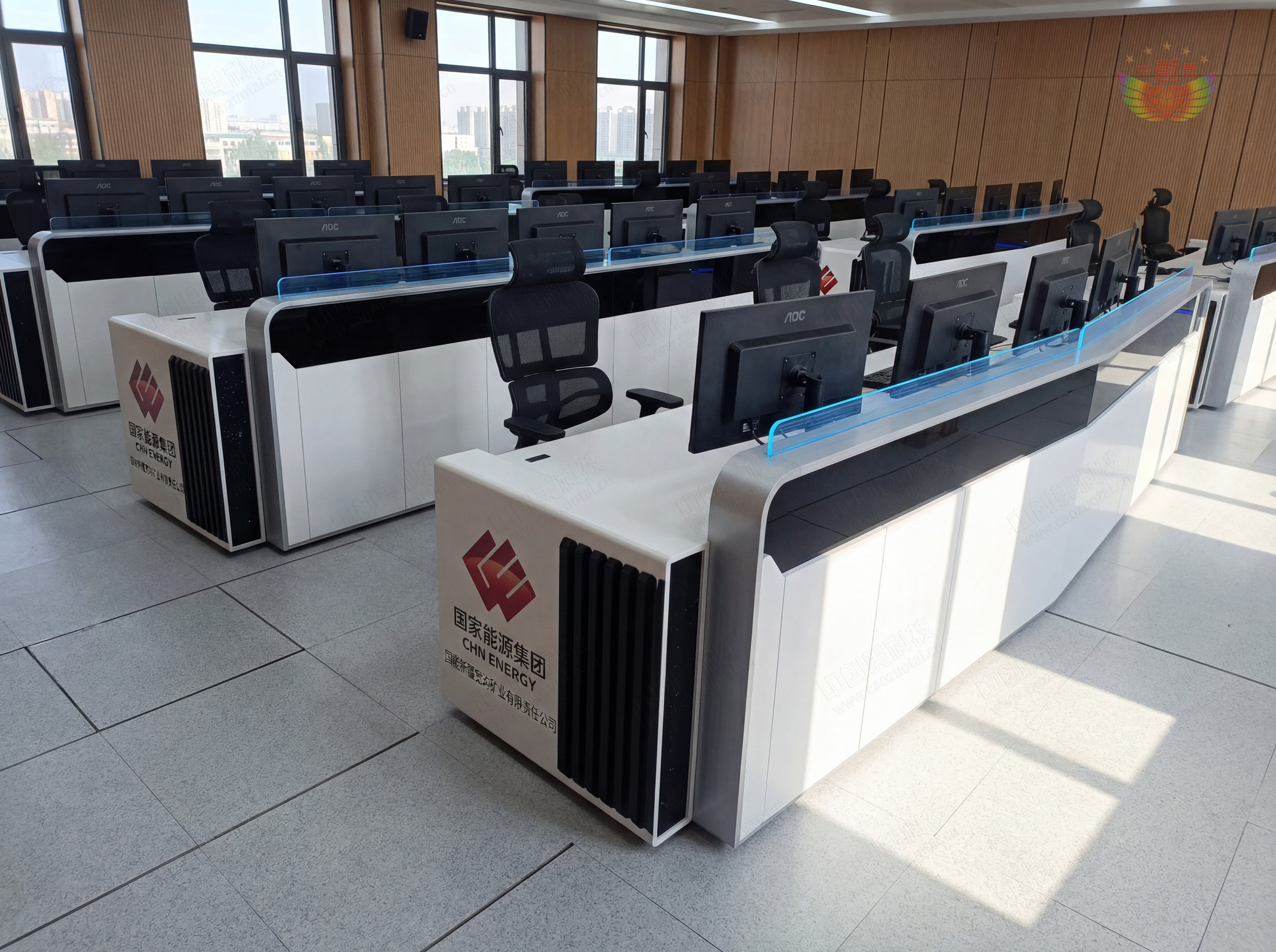 多維立體監(jiān)控操作臺(tái)款式圖